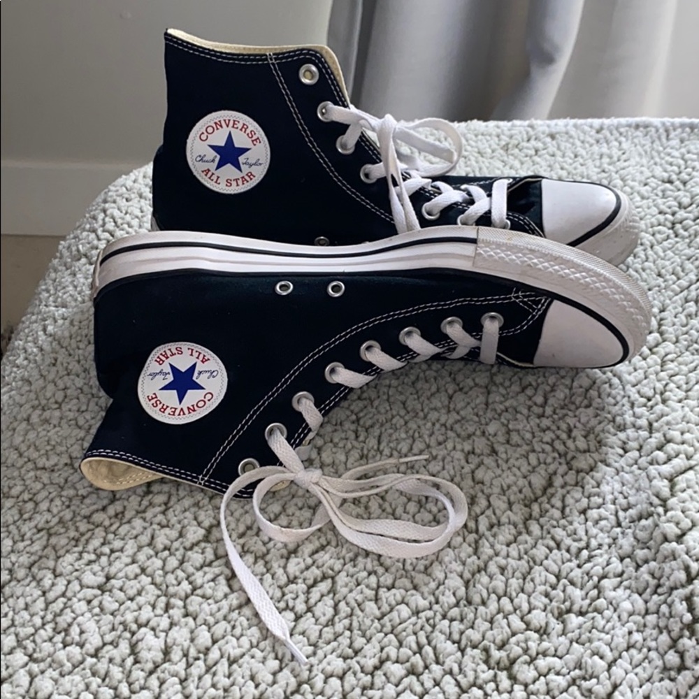 EUC women’s converse all star size 11 high tops